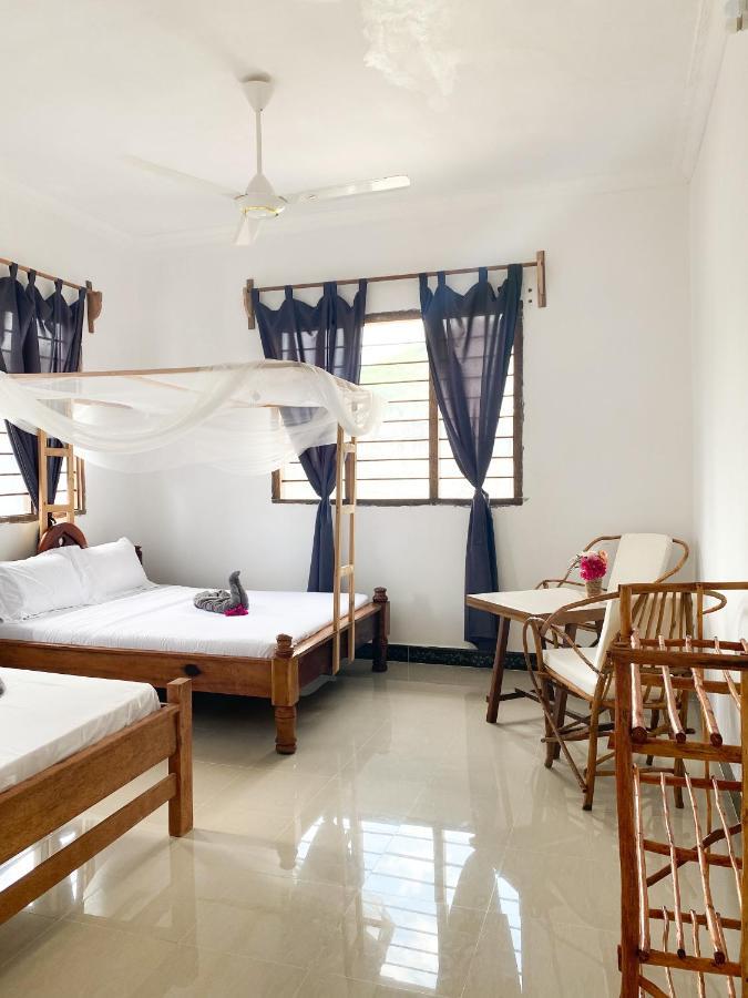 Lighthouse Guesthouse Nungwi Exterior photo