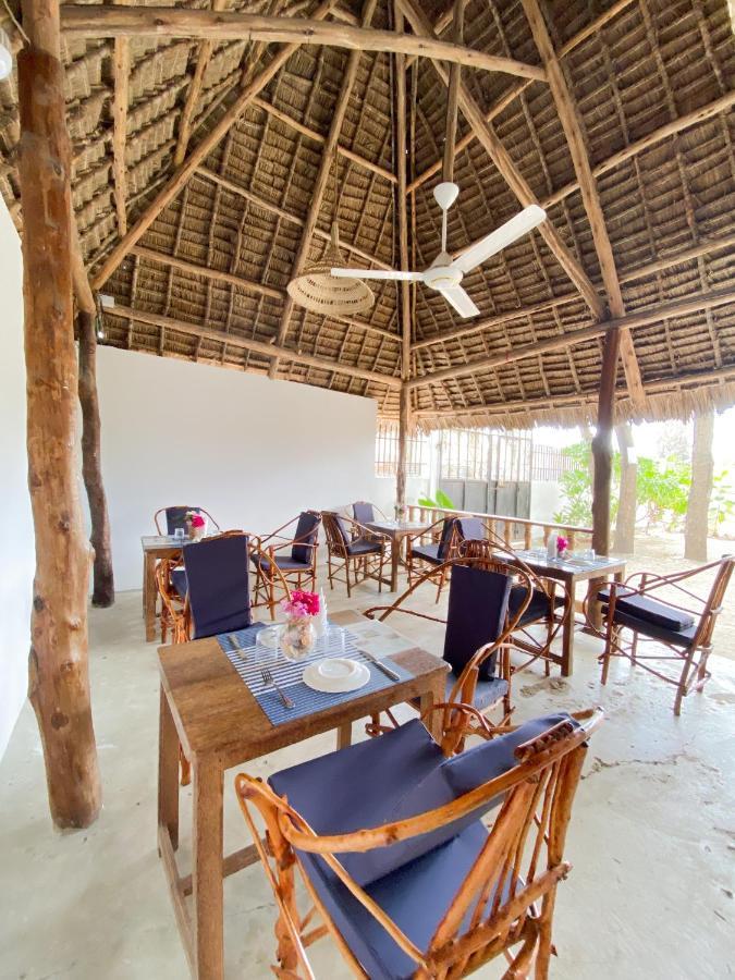 Lighthouse Guesthouse Nungwi Exterior photo