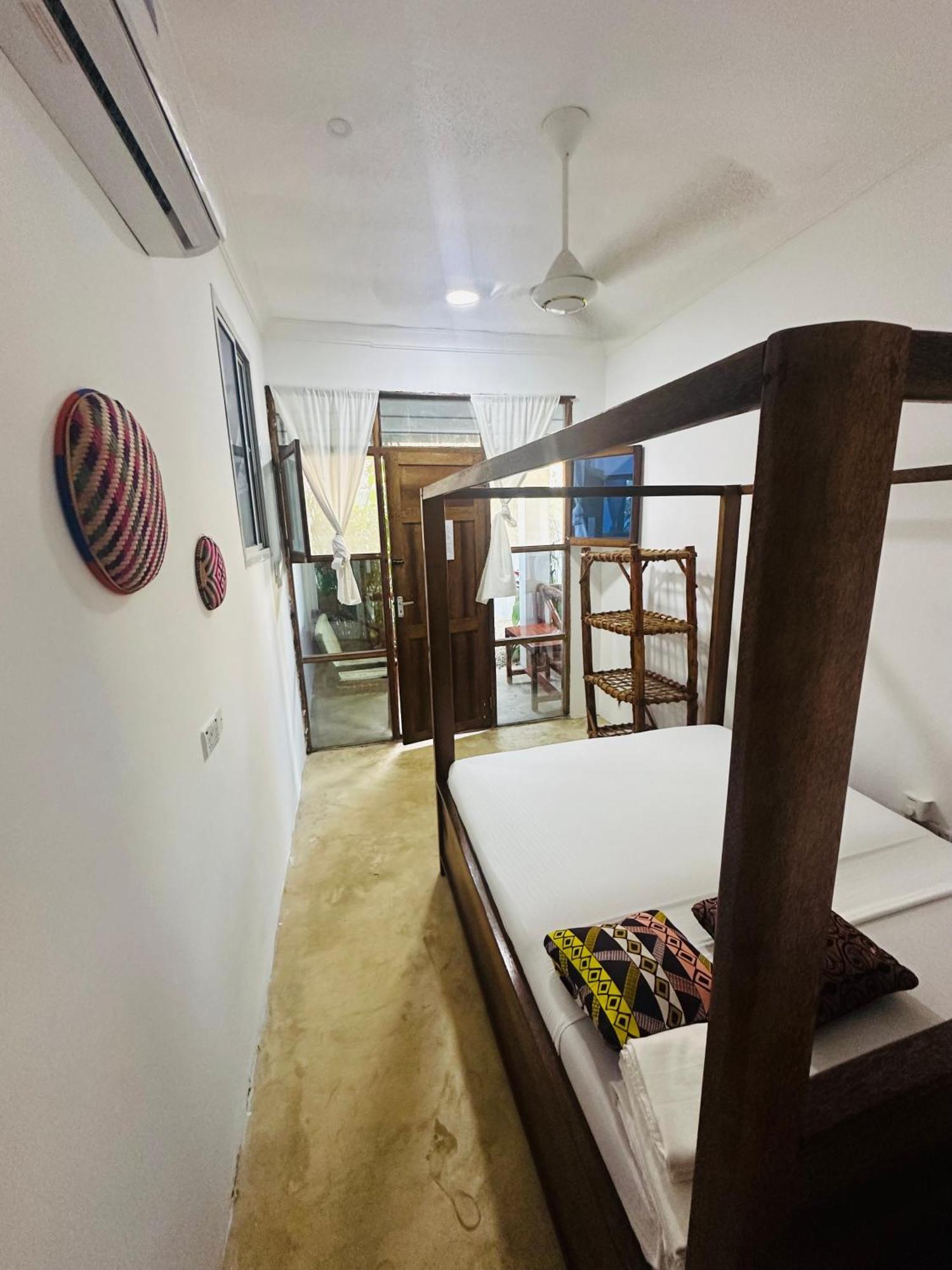 Lighthouse Guesthouse Nungwi Exterior photo